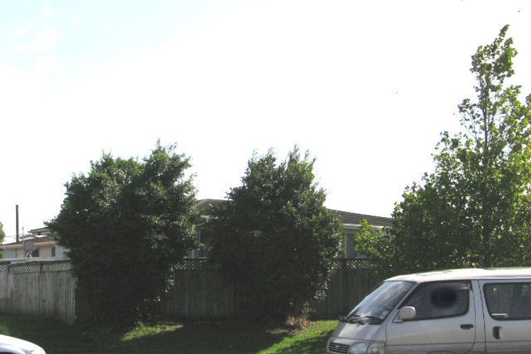 Photo of property in 322 Lincoln Road, Henderson, Auckland, 0610