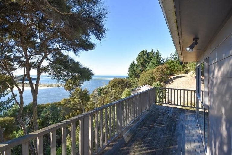 Photo of property in 3 Riverside Road, Taieri Mouth, 9091