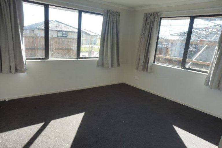Photo of property in 2 Waikai Close, Ruakura, Hamilton, 3214