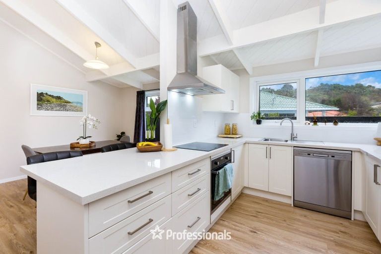 Photo of property in 3 Donegal Grove, Birchville, Upper Hutt, 5018