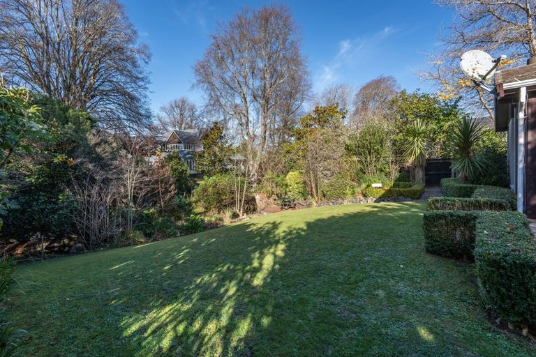 Photo of property in 94a Clyde Road, Ilam, Christchurch, 8041