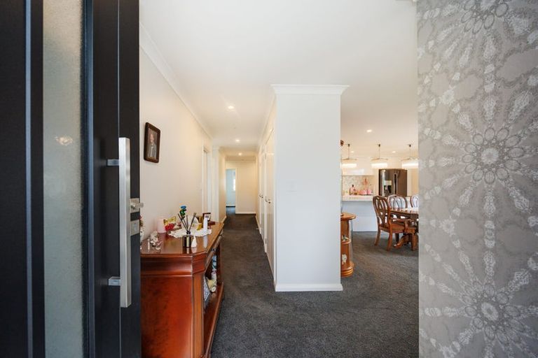 Photo of property in 16 Serenity Crescent, Kelvin Grove, Palmerston North, 4414