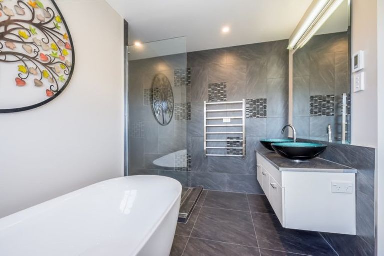 Photo of property in 18 Cornwall Street, Hutt Central, Lower Hutt, 5010