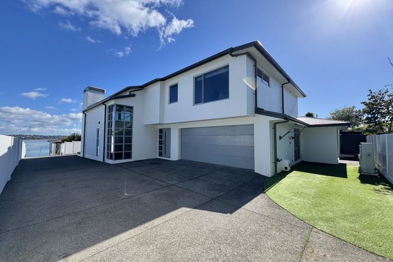 Photo of property in 16 Bucklands Beach Road, Bucklands Beach, Auckland, 2012
