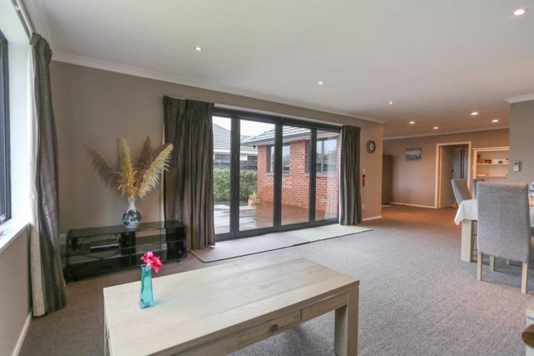 Photo of property in 39 Bevington Street, Avonhead, Christchurch, 8042
