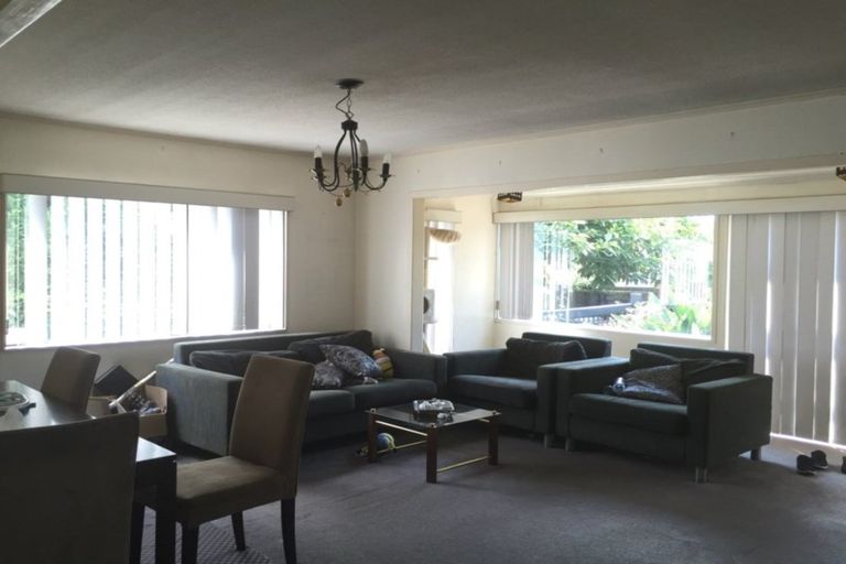 Photo of property in 87 Hillsborough Road, Hillsborough, Auckland, 1042