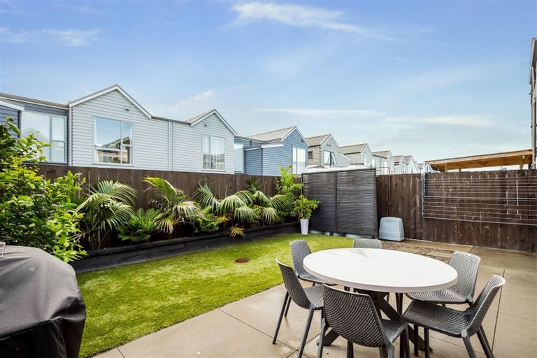 Photo of property in 8 Plover Road, Hobsonville, Auckland, 0616