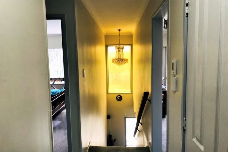 Photo of property in 5 Lendenfeld Drive, Papatoetoe, Auckland, 2025