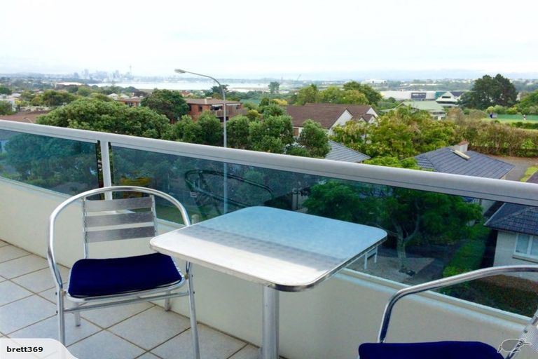 Photo of property in 4/15h Auburn Street, Takapuna, Auckland, 0622