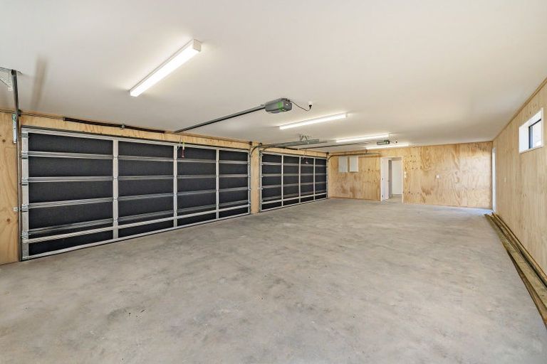 Photo of property in 15 Merino Crescent, Kirwee, 7571