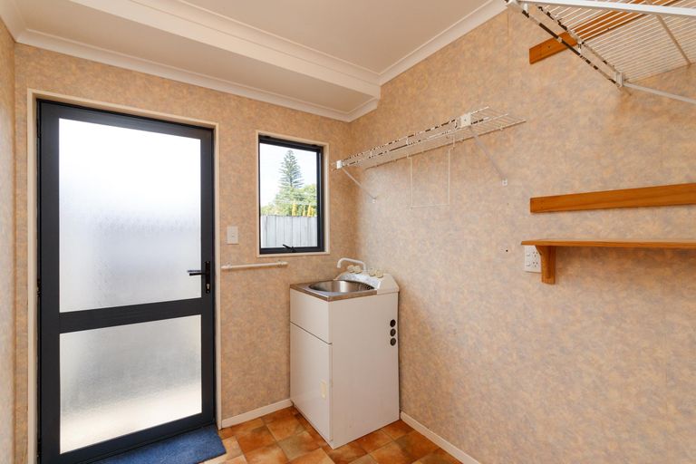 Photo of property in 94 Summerhill Drive, Fitzherbert, Palmerston North, 4410