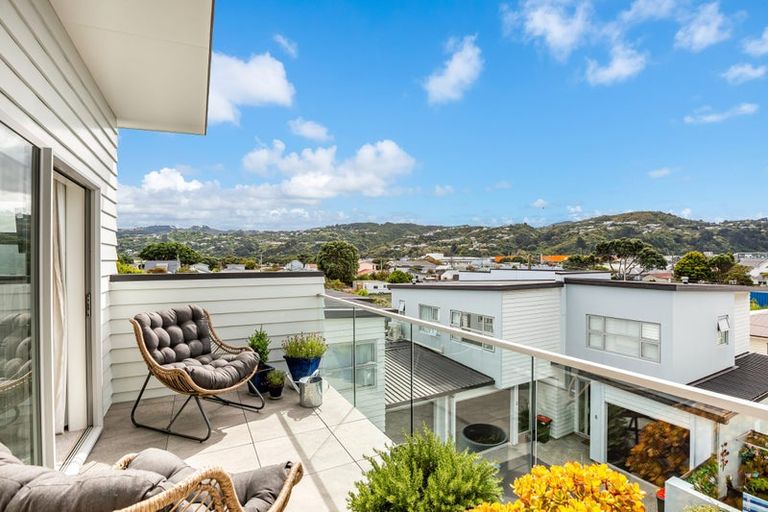 Photo of property in 5 Lucern Lane, Petone, Lower Hutt, 5012