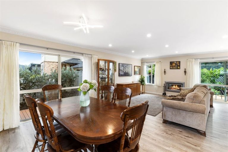 Photo of property in 20 Schopolo Place, Schnapper Rock, Auckland, 0632