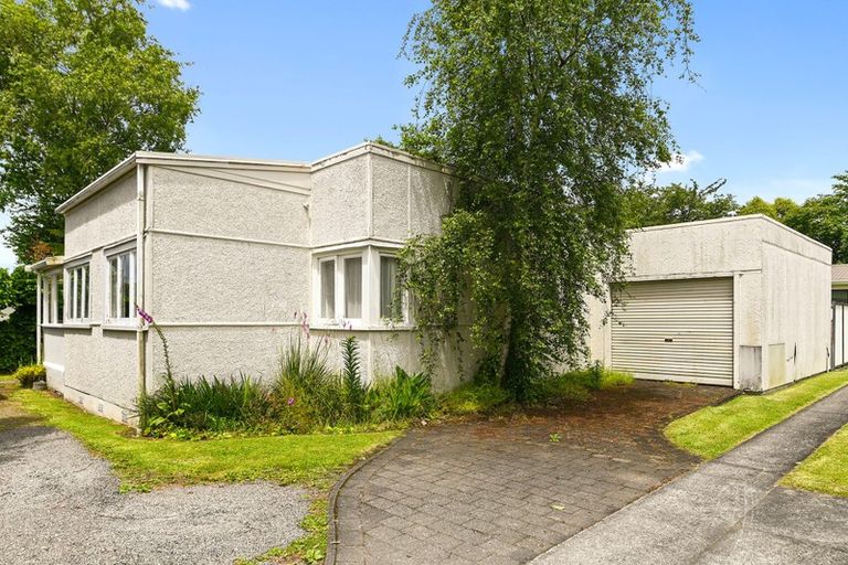 Photo of property in 16 Corlett Street, Utuhina, Rotorua, 3015