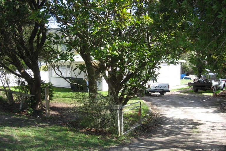 Photo of property in 28 Coast Road, Wainuiomata, Lower Hutt, 5014