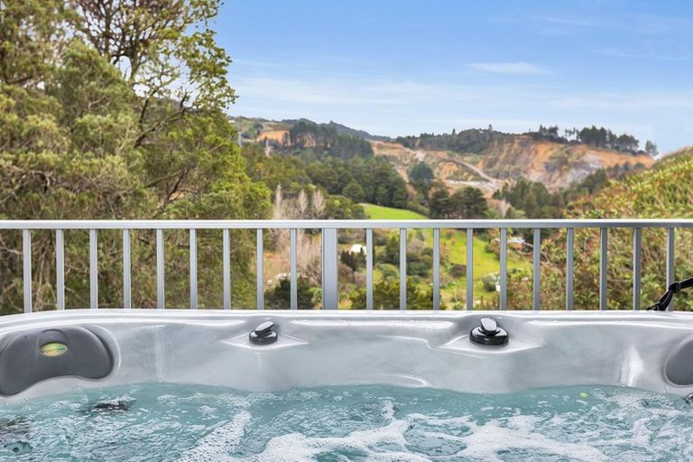 Photo of property in 29 Ngahere Drive, Horahora, Whangarei, 0110