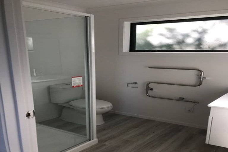 Photo of property in 38 Tree View Avenue, Glenfield, Auckland, 0629