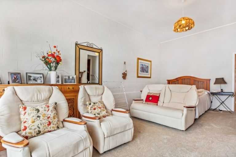 Photo of property in 3/61 Cook Street, Howick, Auckland, 2014