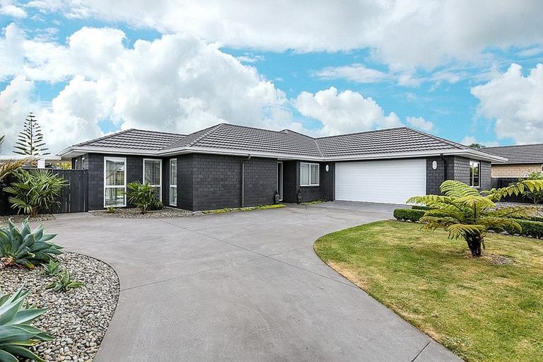 Photo of property in 5 Keene Drive, Bell Block, New Plymouth, 4312