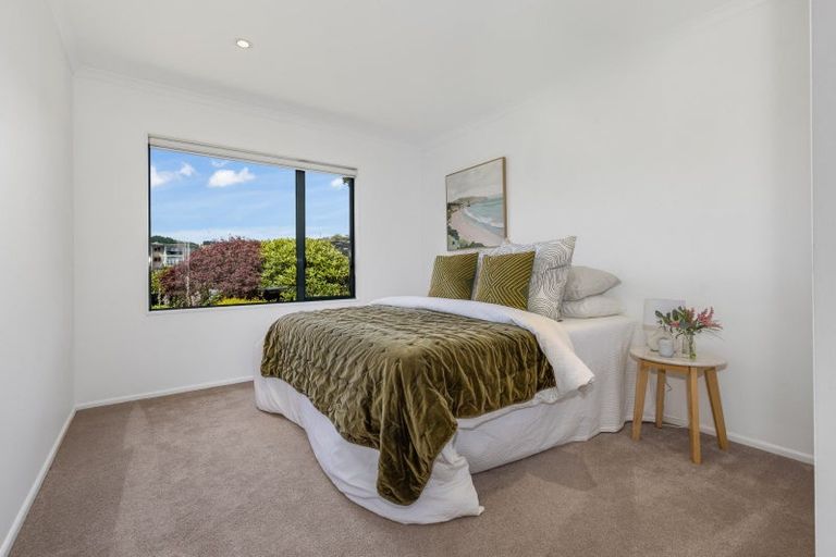 Photo of property in 6 Mariners Way, Whitby, Porirua, 5024