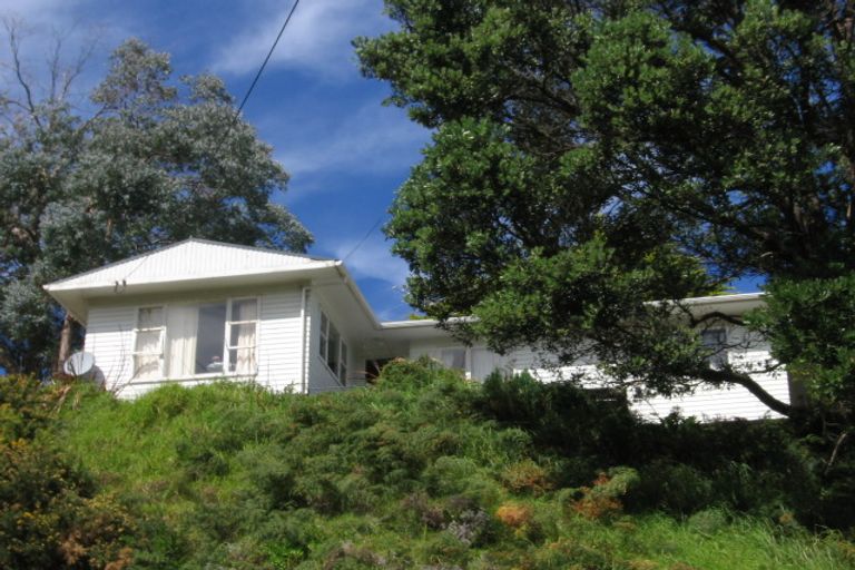 Photo of property in 30 Melrose Road, Island Bay, Wellington, 6023