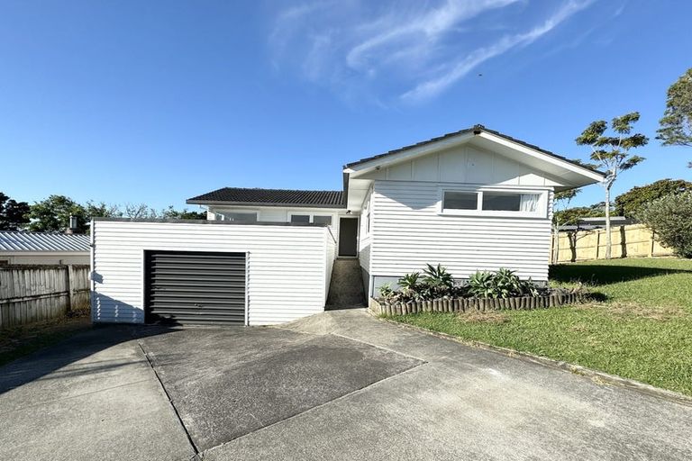 Photo of property in 92 Bond Crescent, Forrest Hill, Auckland, 0620