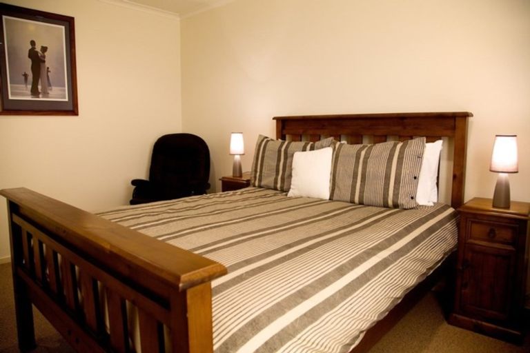 Photo of property in 94 Hedditch Street, Wanaka, 9305