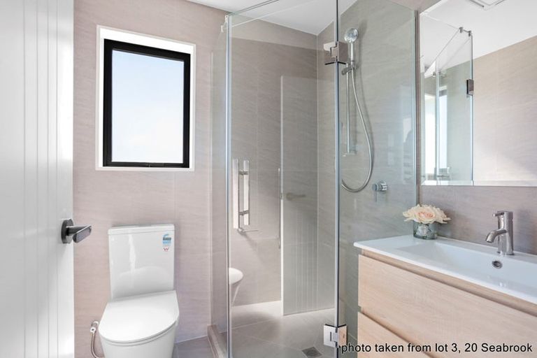 Photo of property in 4/20 Seabrook Avenue, New Lynn, Auckland, 0600