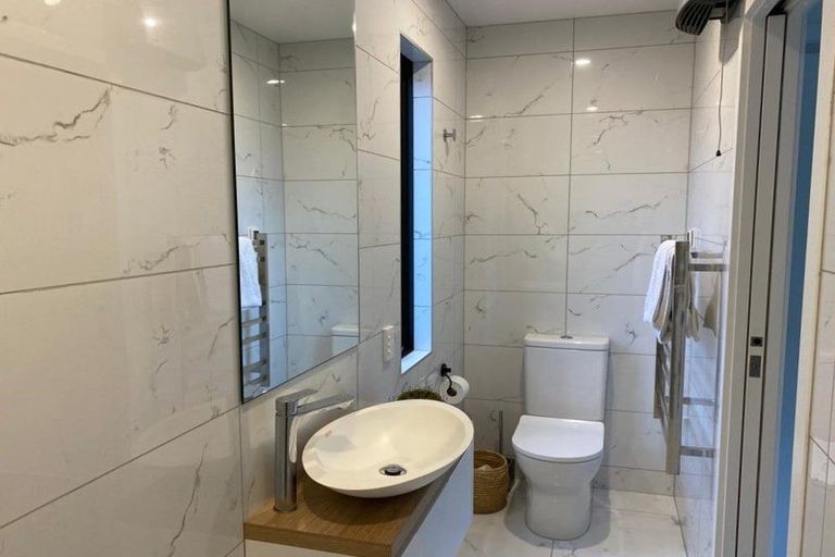 Photo of property in 28 Naylor Street, Clyde, 9330