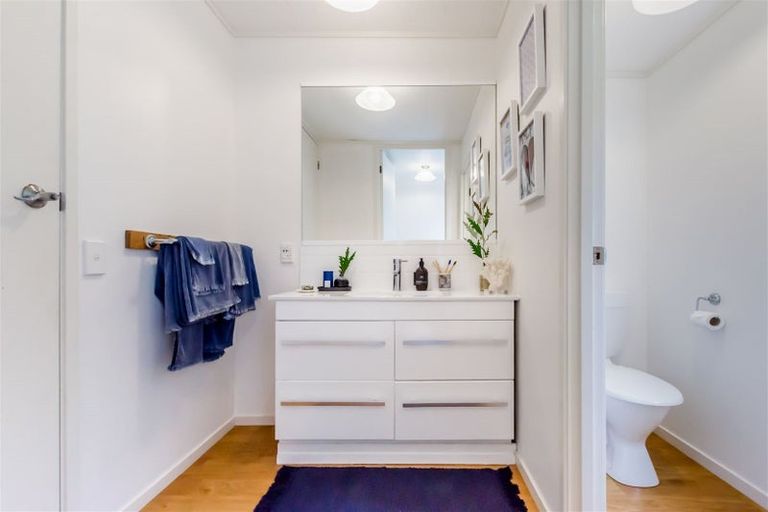 Photo of property in 39 Waimea Road, Waikanae Beach, Waikanae, 5036