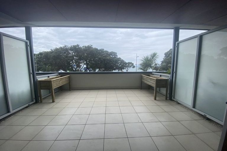 Photo of property in Ocean Breeze Apts, 8107/87 Clyde Road, Browns Bay, Auckland, 0630