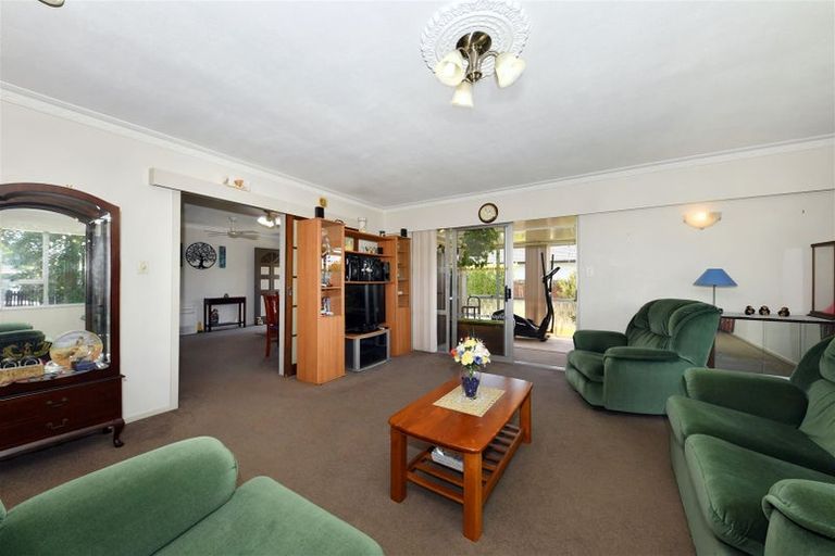 Photo of property in 16 Gibson Drive, Hornby, Christchurch, 8042