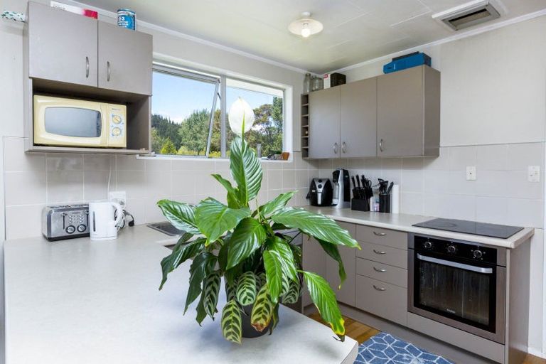 Photo of property in 83 Norana Road, Timberlea, Upper Hutt, 5018