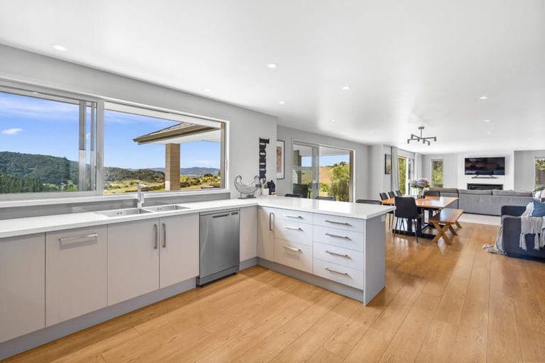 Photo of property in 152 Valley View Road, Otaika, Whangarei, 0170