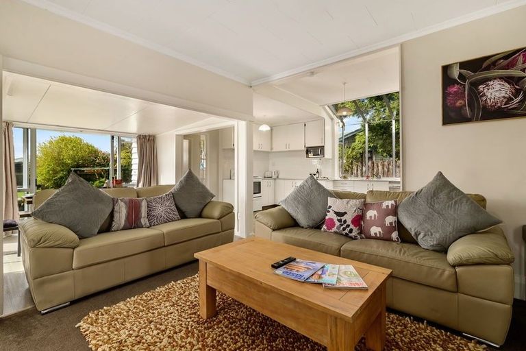 Photo of property in 100 Ranolf Street, Glenholme, Rotorua, 3010