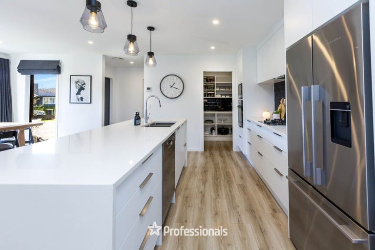 Photo of property in 4 Kerrigan Crescent, Wallaceville, Upper Hutt, 5018