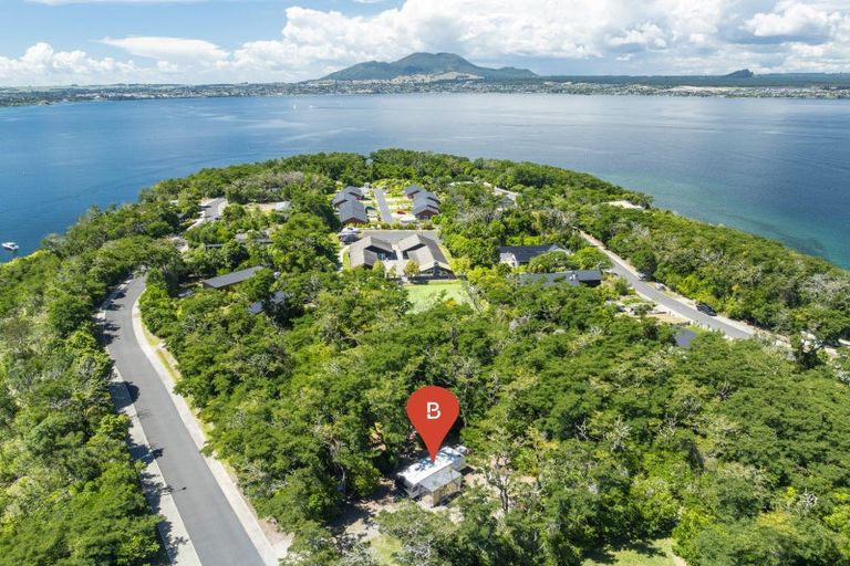 Photo of property in 16 Parawera Drive, Acacia Bay, Taupo, 3330