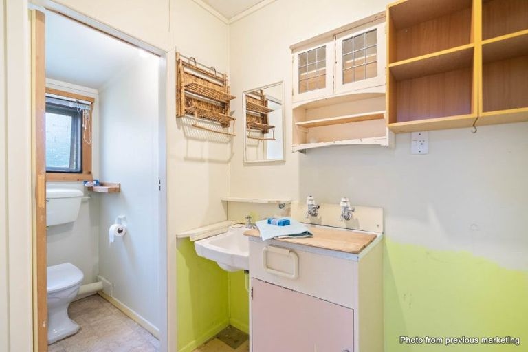 Photo of property in 4 Brian Crescent, Stanmore Bay, Whangaparaoa, 0932