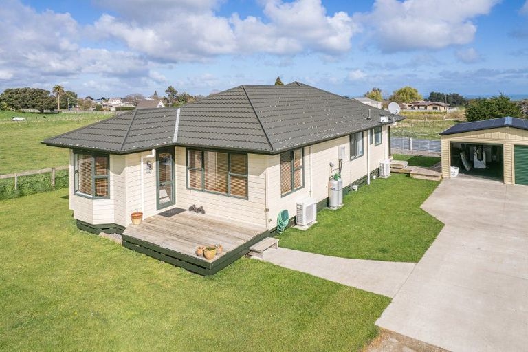 Photo of property in 15 Rangitatau Road West, Pakaraka, Wanganui, 4574