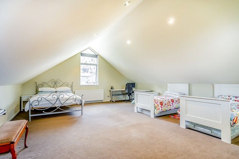 Photo of property in Butel Park, 38 Essex Avenue, Arrowtown, 9302