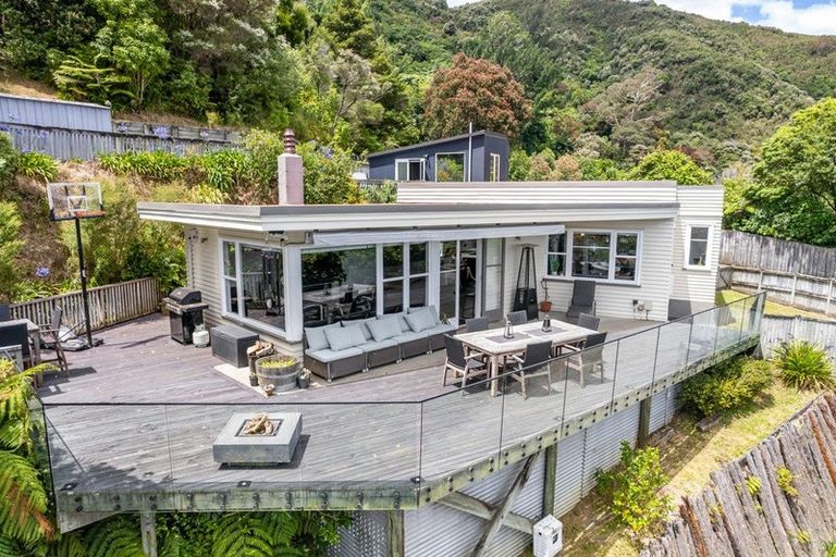 Photo of property in 71a Wyndrum Avenue, Waterloo, Lower Hutt, 5011