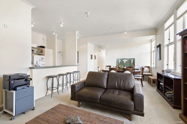 Photo of property in The Villas, 9/33 Hobson Street, Thorndon, Wellington, 6011