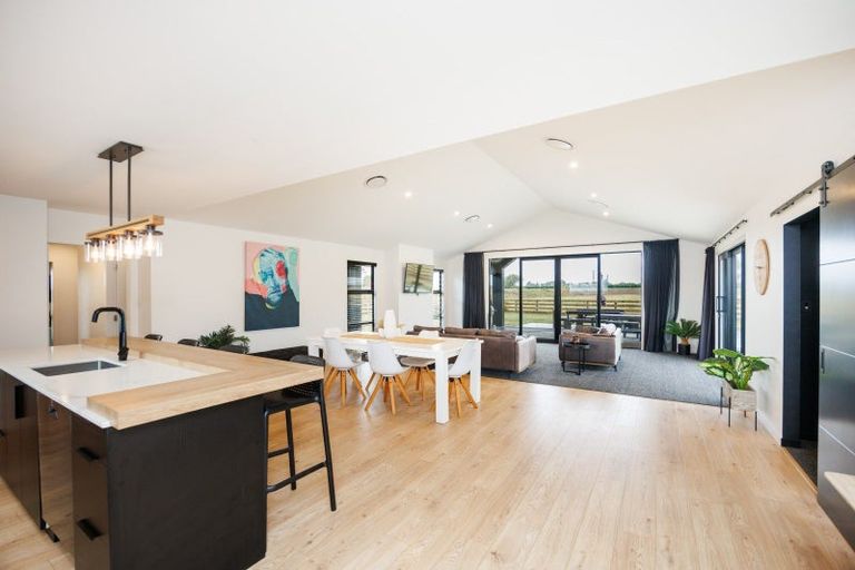 Photo of property in 15 Harvest Lane, Newbury, Feilding, 4775