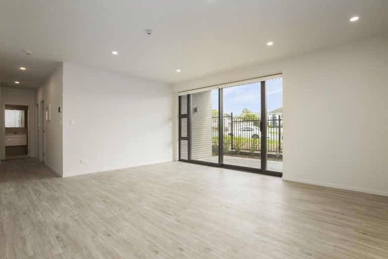 Photo of property in 101/165 Lake Road, Northcote, Auckland, 0627