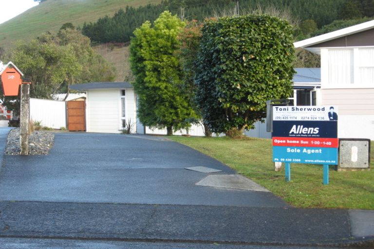 Photo of property in 57 Crawford Crescent, Te Kamo, Whangarei, 0112