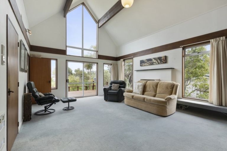 Photo of property in 9 Palm Grove, Belmont, Lower Hutt, 5010