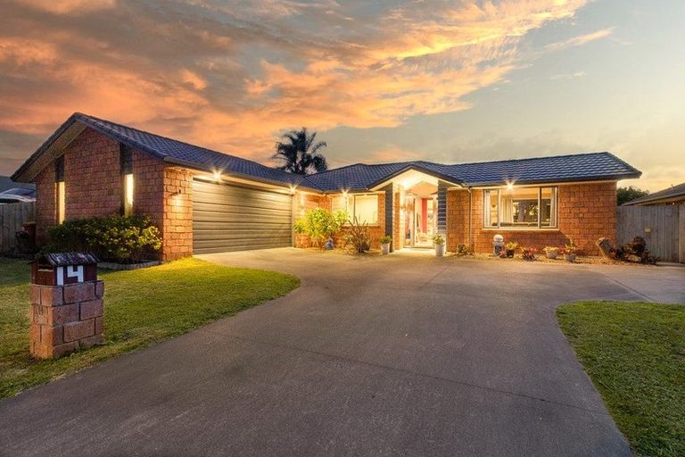 Photo of property in 14 Wiltshire Drive, Huntington, Hamilton, 3210