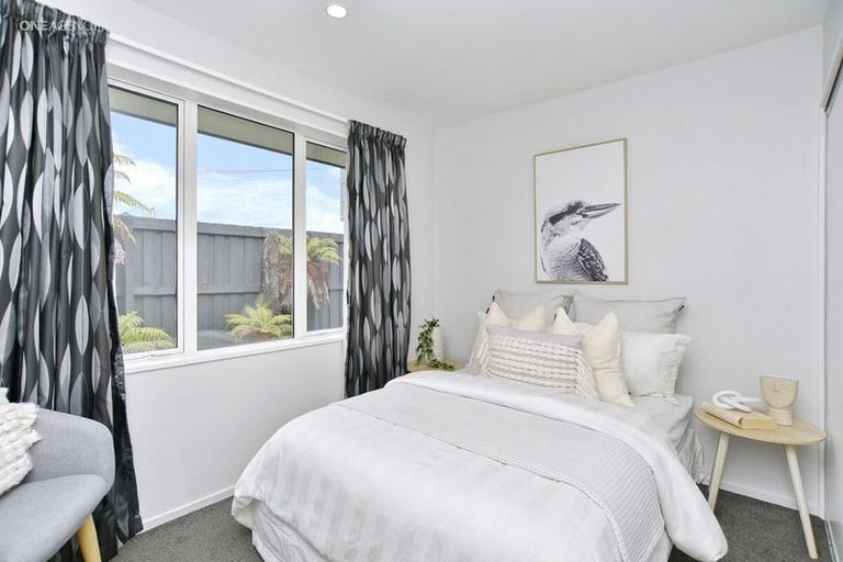 Photo of property in 276 Travis Road, New Brighton, Christchurch, 8083