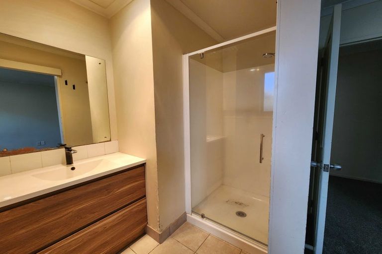 Photo of property in 3a Margarita Rise, Pukekohe, 2120