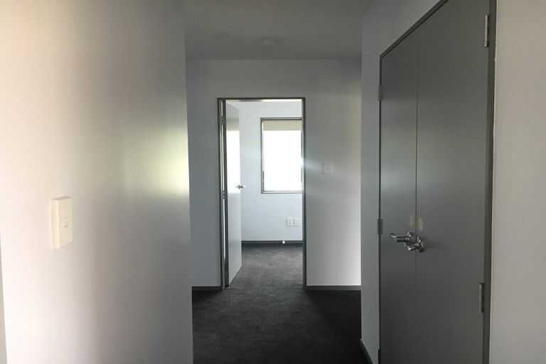 Photo of property in 34b Speargrass Grove, Timberlea, Upper Hutt, 5018